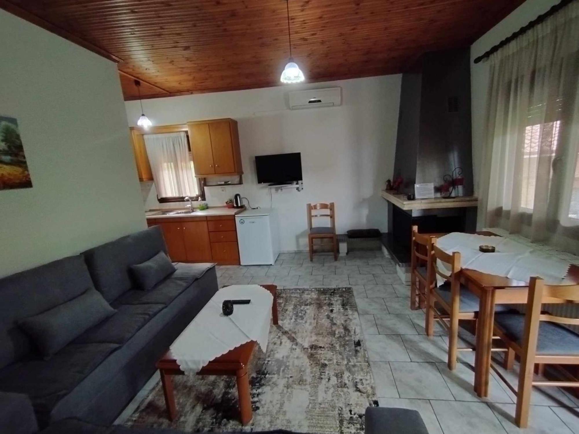 Guesthouse Mythos Órma Eksteriør bilde